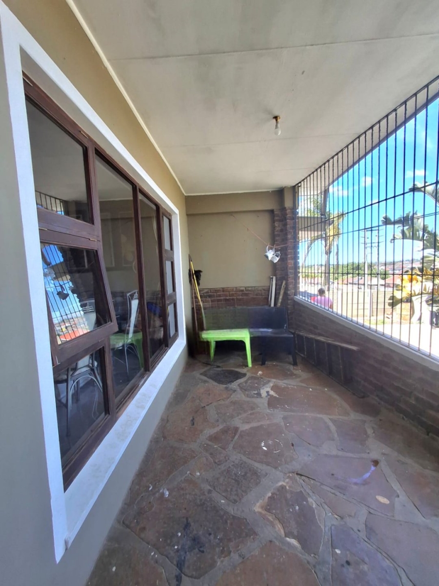 7 Bedroom Property for Sale in Amalinda Eastern Cape